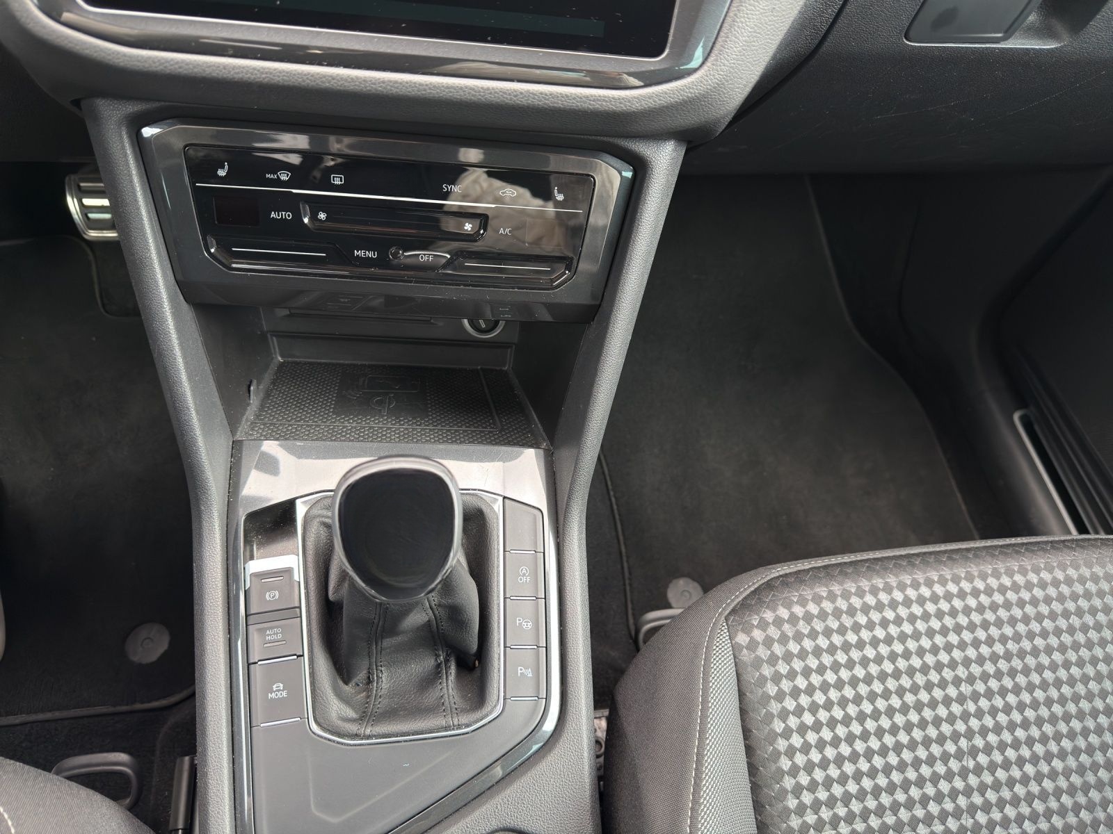 Volkswagen Tiguan 1.5 TSI ACTIVE GARANTIE-2028 LM18 KAMERA foto 11