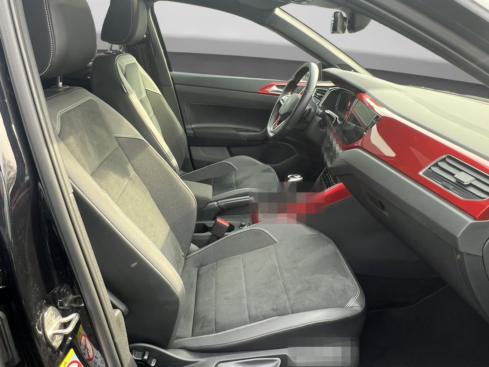 Volkswagen Polo GTI 2.0 TSI DSG LM18 PANO NAVI-PRO BEATS KA foto 4