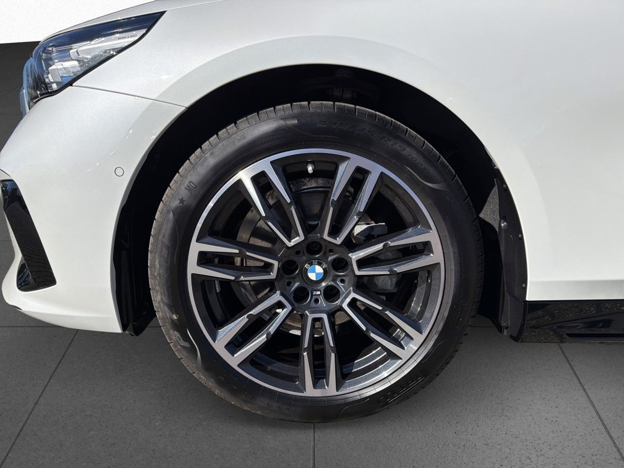 BMW 520d xDr Lim M SPORT AdLED,AHK,360,HUD,H/K,DAPro foto 17
