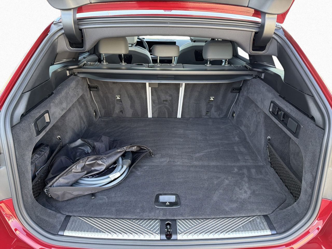 BMW 550e xDr T M SPORT PRO AdLED,AHK,Pano,B&W,DAPro foto 17