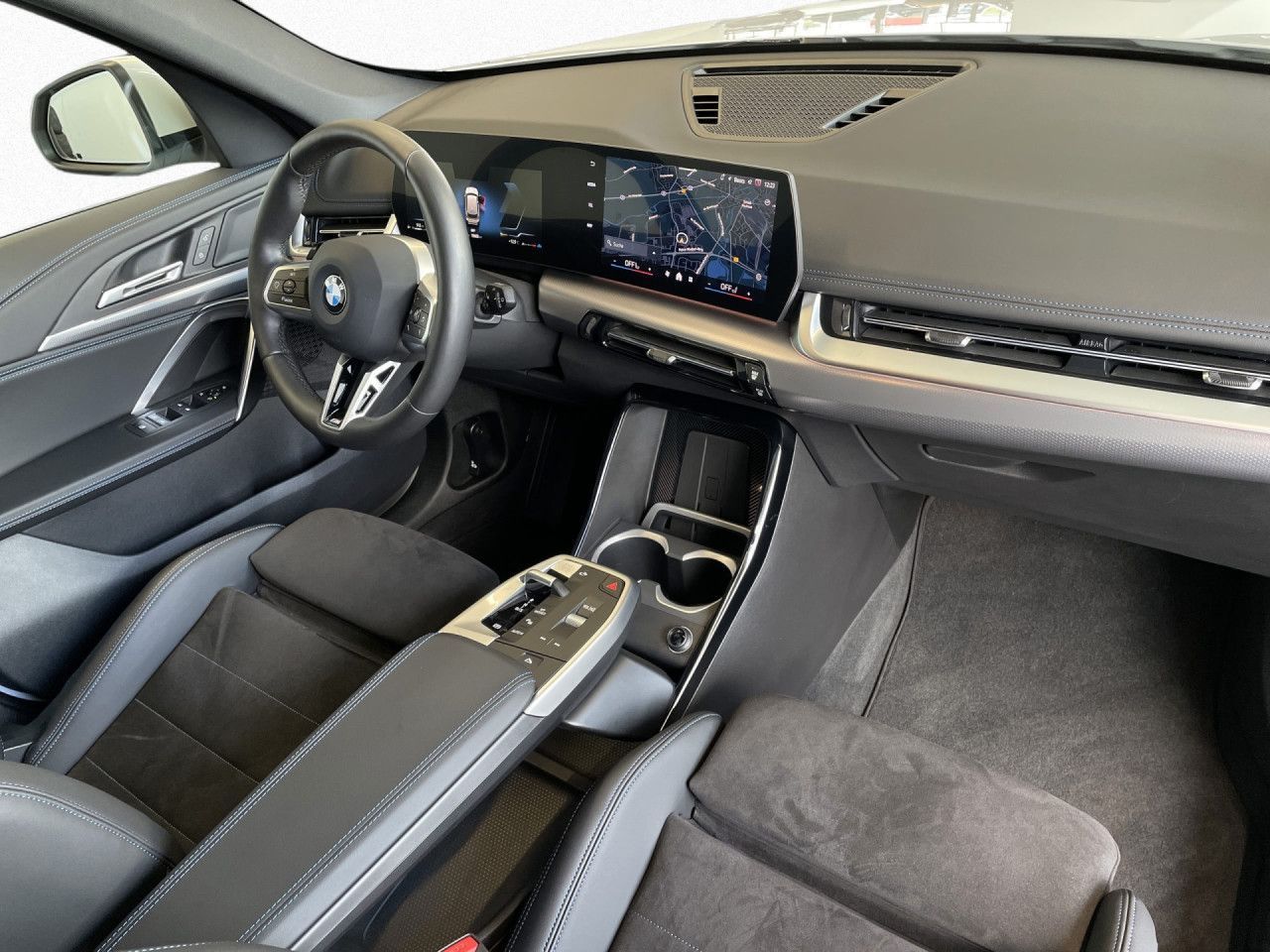 BMW X1 sDrive20d M SPORT AdLED,Kamera,KomZu,SHz,18" foto 9