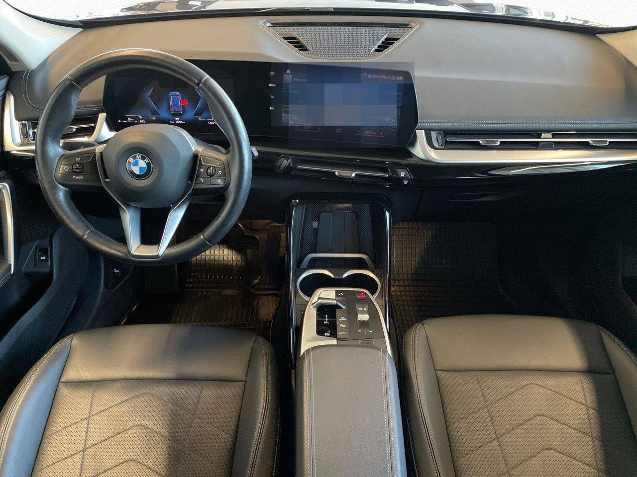 BMW X1 sDrive18iA xLine - 18"LM,DAPlus,Memory,AHK foto 11