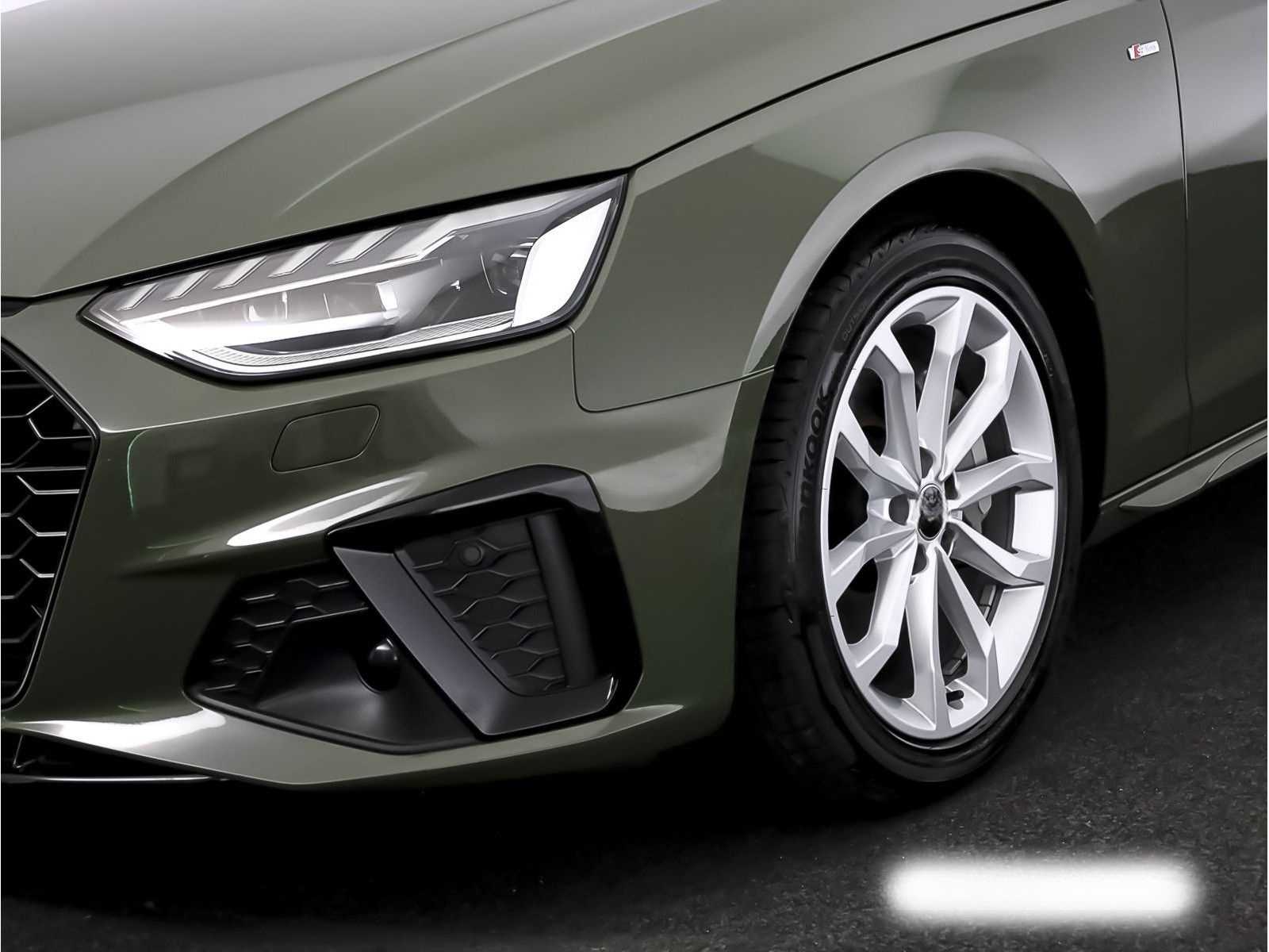 Audi A4 Avant 40 TFSI qu. S tronic 2x S line Matrix/N foto 11
