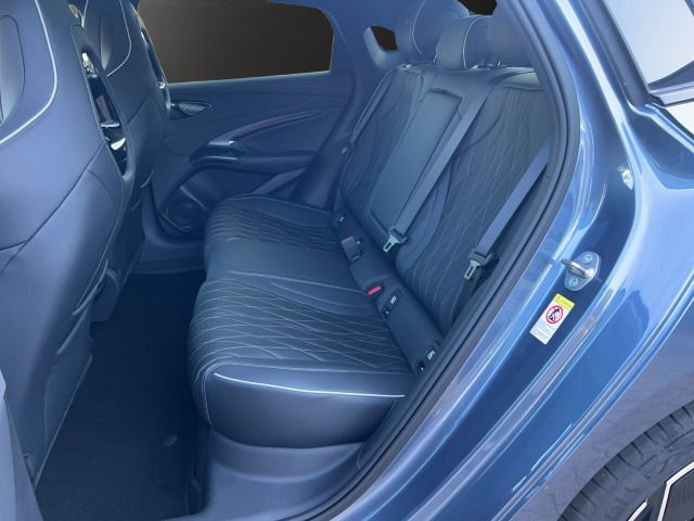 BYD Seal Design 230kW Reichweite 570km Panoramadach foto 13