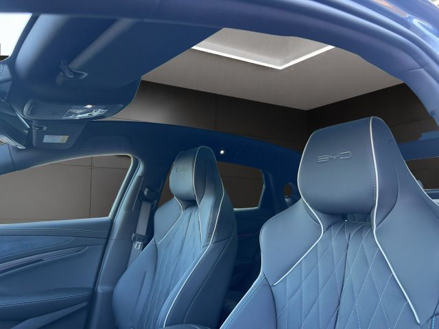 BYD Seal Design 230kW Reichweite 570km Panoramadach foto 23