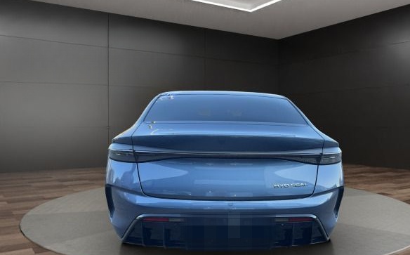 BYD Seal Design 230kW Reichweite 570km Panoramadach foto 5