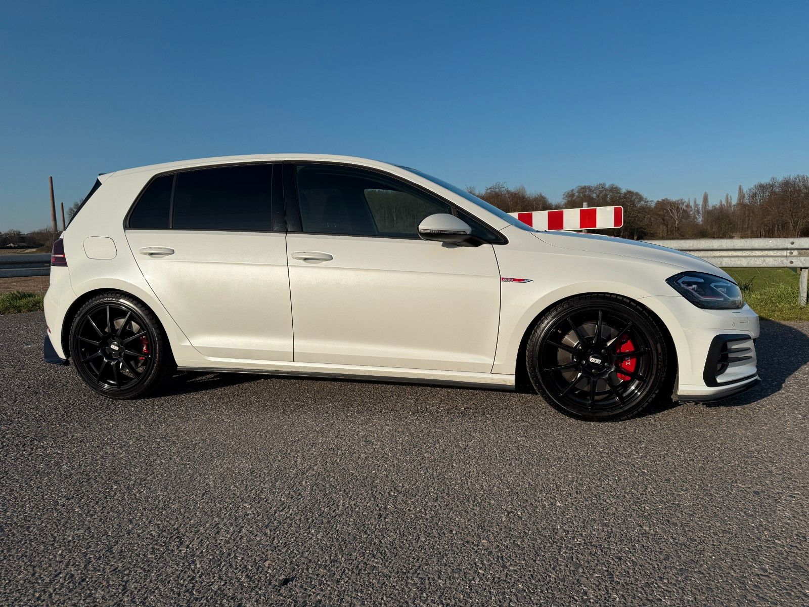 Volkswagen Golf 7  2.0 TSI DSG GTI Performance APR foto 2