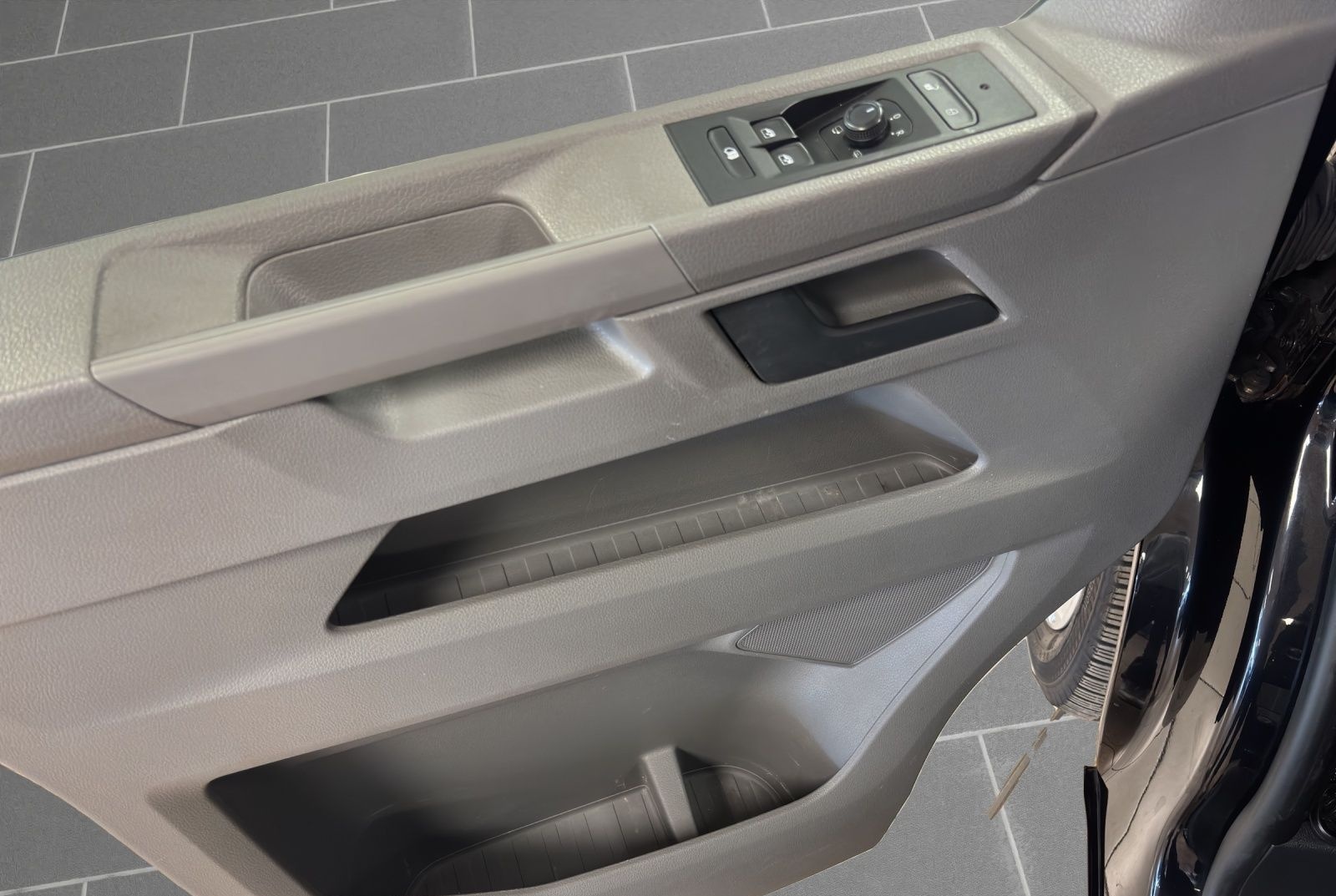 Volkswagen T6.1 Transporter Kasten 2.0 TDI DSG NAVI LED AHK foto 13