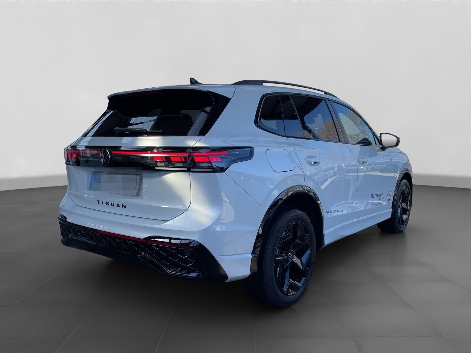 Volkswagen Tiguan 2.0 TDI DSG 4M R-LINE BLACK MATRIX AHK foto 3