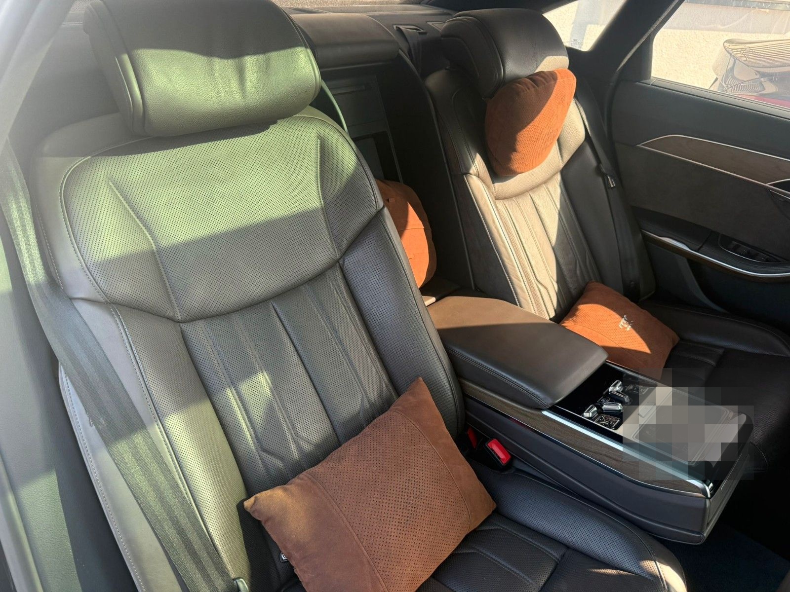 Audi A8 50 TDI L quattro foto 22