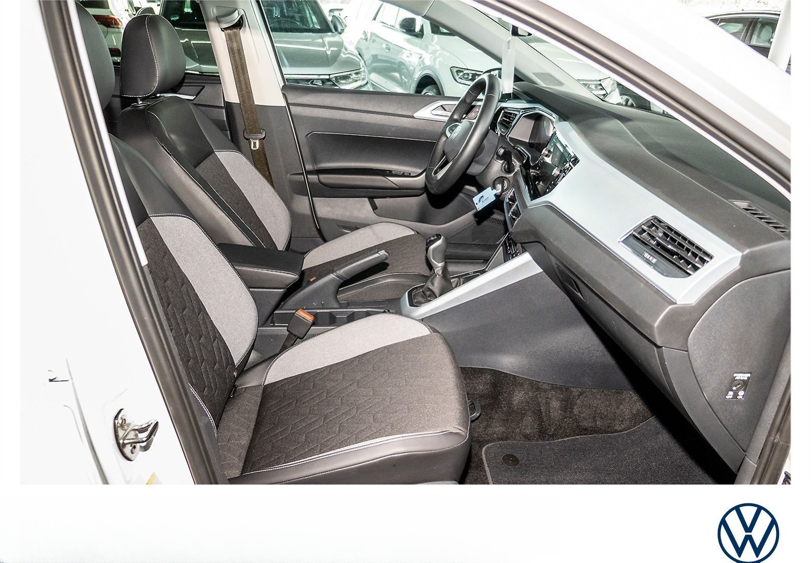 Volkswagen Polo Goal 1.0 TSI Navi LED ACC SHZ PDC foto 4