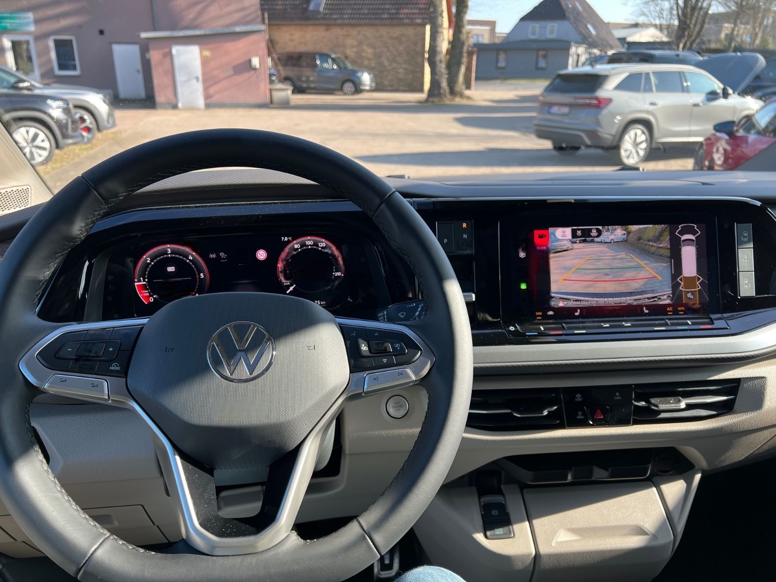 Volkswagen T7 Multivan 2,0TDI Style lang AHK Pano IQ Kamera foto 11