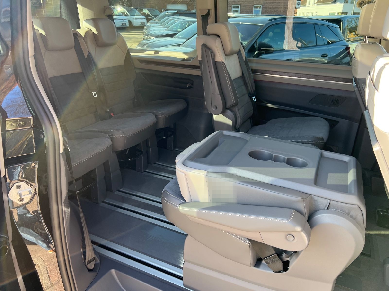 Volkswagen T7 Multivan 2,0TDI Style lang AHK Pano IQ Kamera foto 18