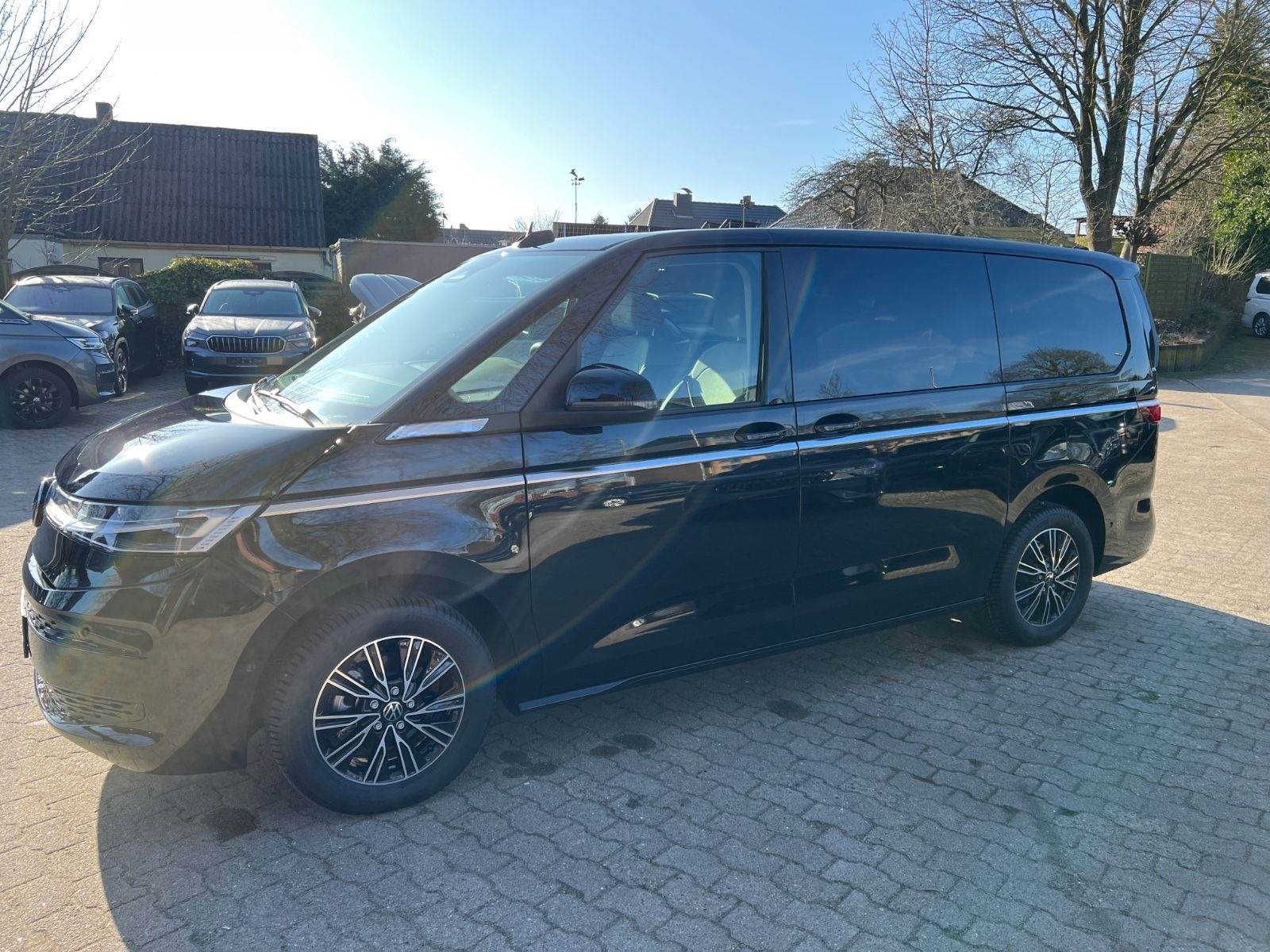 Volkswagen T7 Multivan 2,0TDI Style lang AHK Pano IQ Kamera foto 6