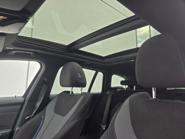 BMW 320 d x M-Sport SR19'' Pano AHK Hifi SportAut/Le foto 11