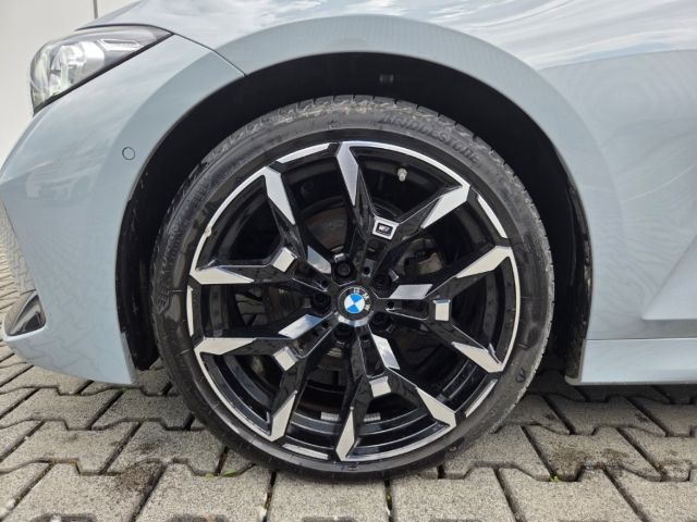 BMW 320 d x M-Sport SR19'' Pano AHK Hifi SportAut/Le foto 4