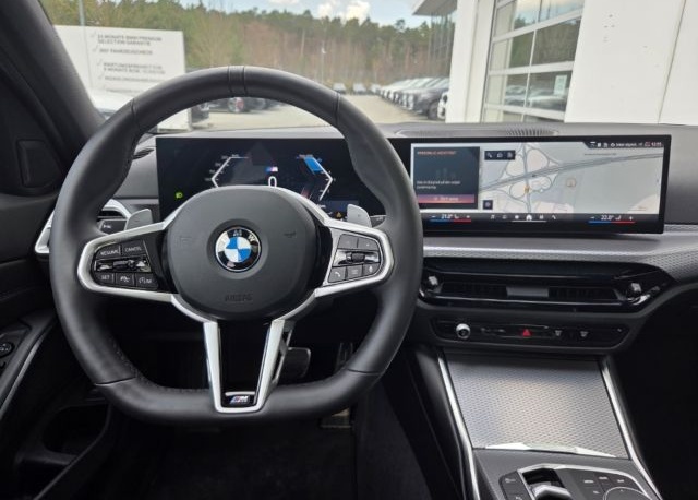 BMW 320 d x M-Sport SR19'' Pano AHK Hifi SportAut/Le foto 9