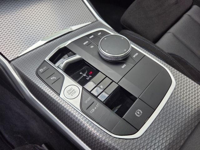 BMW 320 d x M-Sport SR19'' Pano AHK Hifi SportAut/Le foto 10