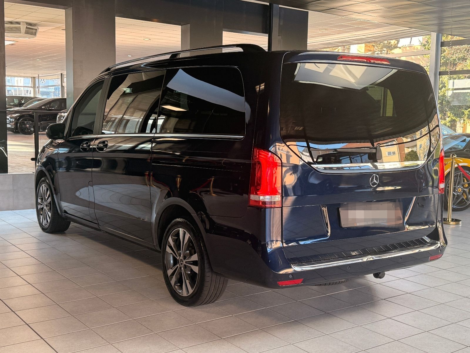Mercedes-Benz V 250/AVANTGARDE/LANG/4MATIC/LEDER/LED/NAVI/6SIT foto 7