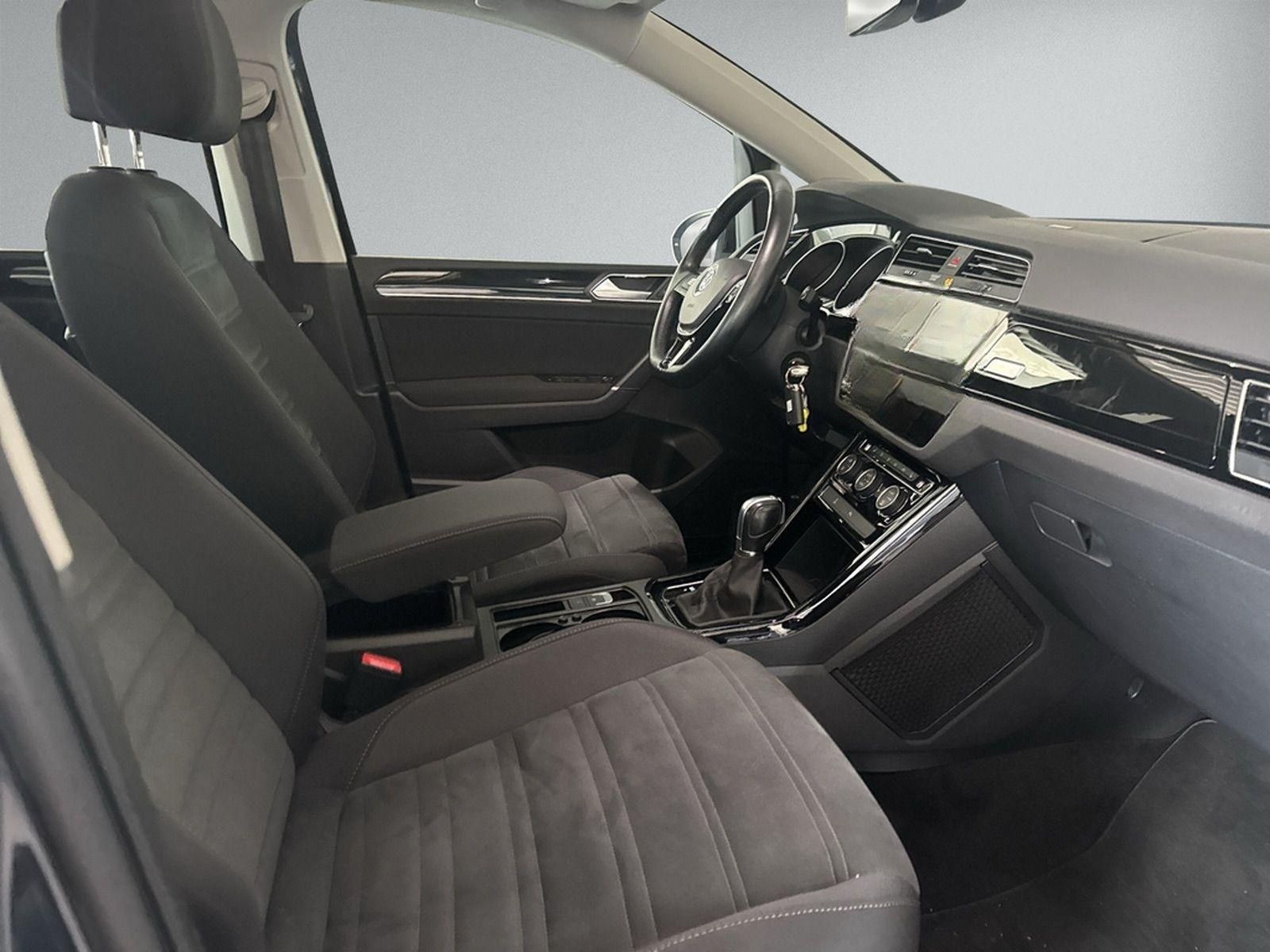 Volkswagen Touran 1.5 TSI Highline OPF Navi Pano 7-Sitzer foto 11