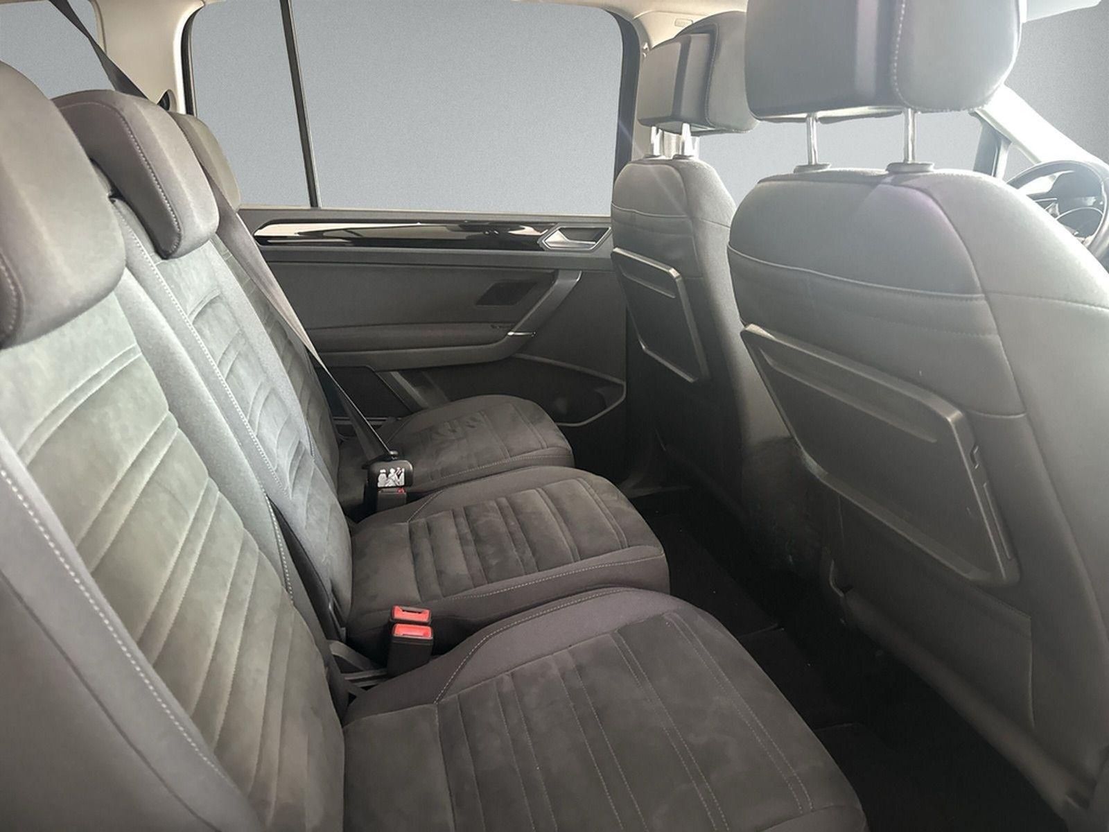 Volkswagen Touran 1.5 TSI Highline OPF Navi Pano 7-Sitzer foto 12