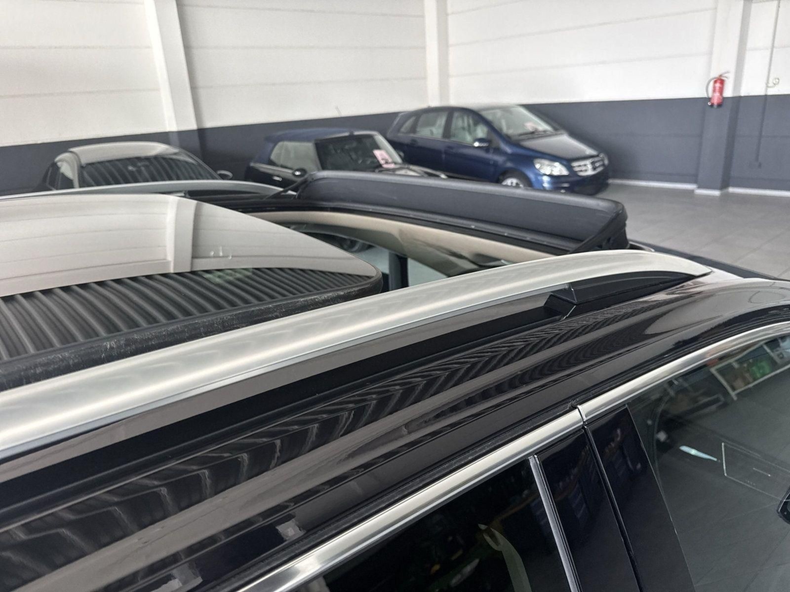 Volkswagen Touran 1.5 TSI Highline OPF Navi Pano 7-Sitzer foto 14