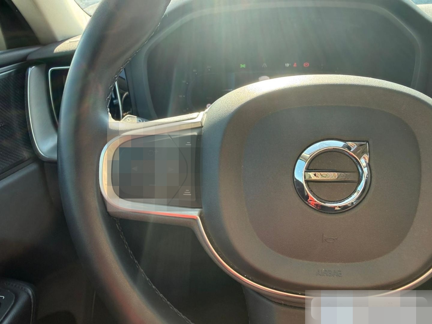 Volvo XC60 Momentum Pro CAM/H&K/FSH/GOOGLE/SHZ/LHZ foto 16