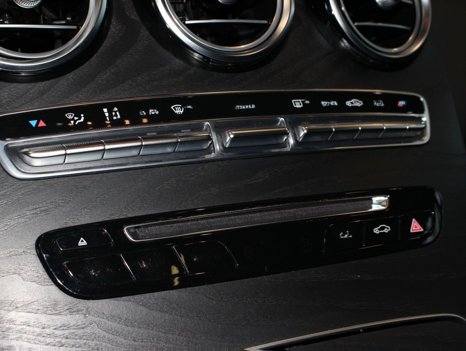Mercedes-Benz GLC 250 4MATIC AMG Line *PNRM*Kamera*HUD*2.Hand foto 18