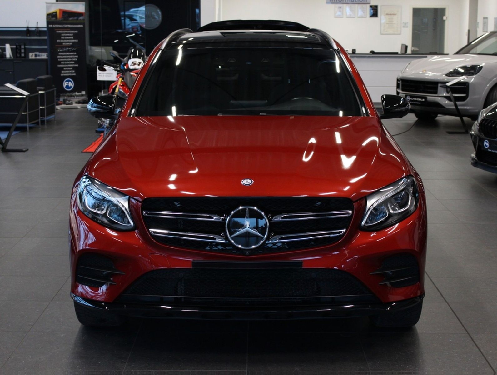 Mercedes-Benz GLC 250 4MATIC AMG Line *PNRM*Kamera*HUD*2.Hand foto 3