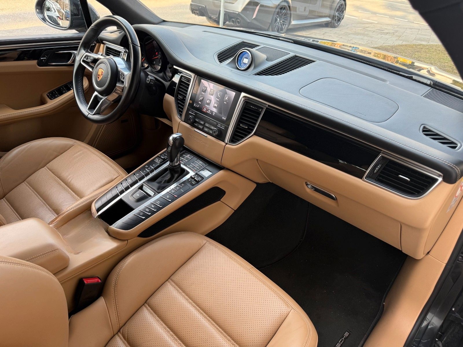 Porsche Macan GTS-BOSE-PCM-GTS Paket-21 Zoll-Sportabgas. foto 16