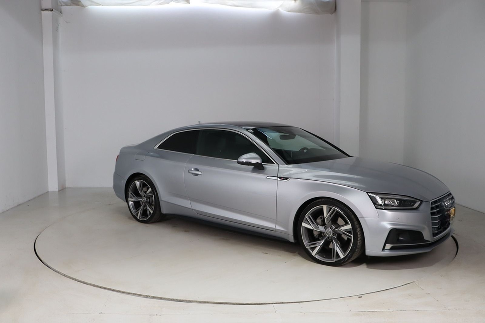 Audi A5 Coupe 2.0 TFSi S-line Quattro S-tronic foto 3