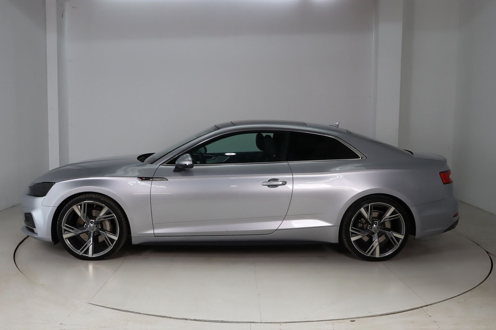 Audi A5 Coupe 2.0 TFSi S-line Quattro S-tronic foto 8