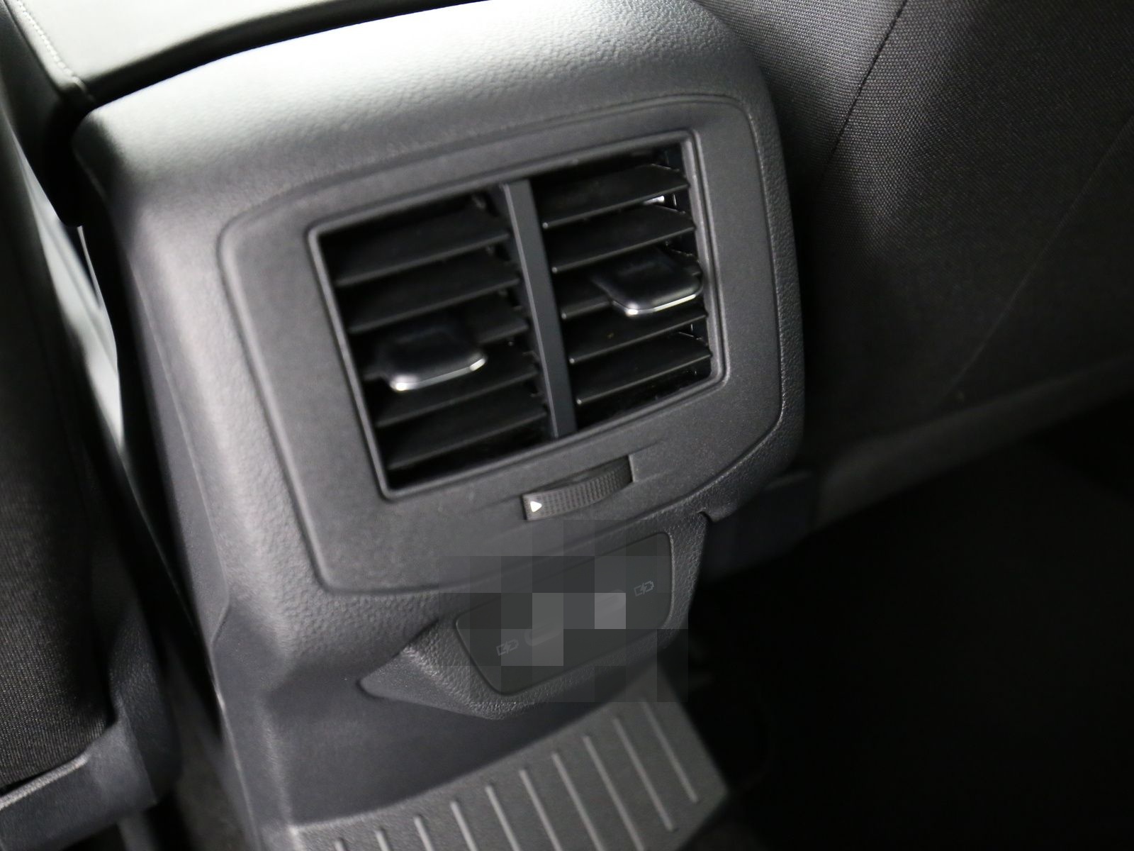 Volkswagen T-Roc 1.0 TSI R line  LED Navi ACC Kamera Alufel foto 25