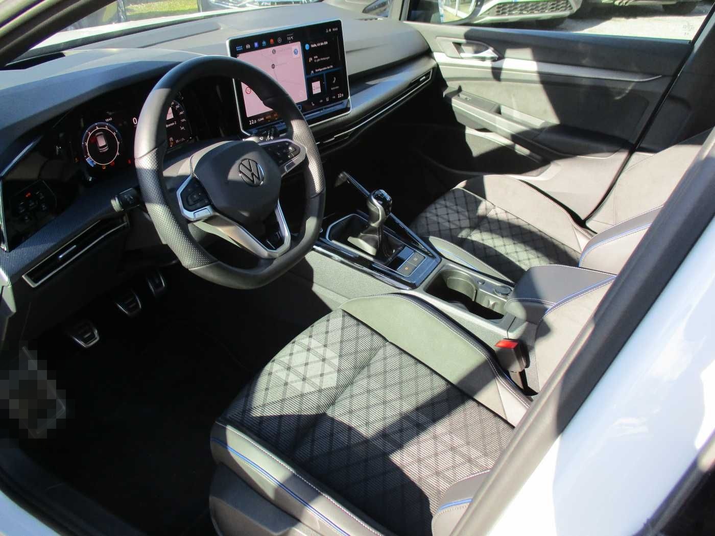 Volkswagen Golf VIII 1.5 TSI OPF R-Line foto 8