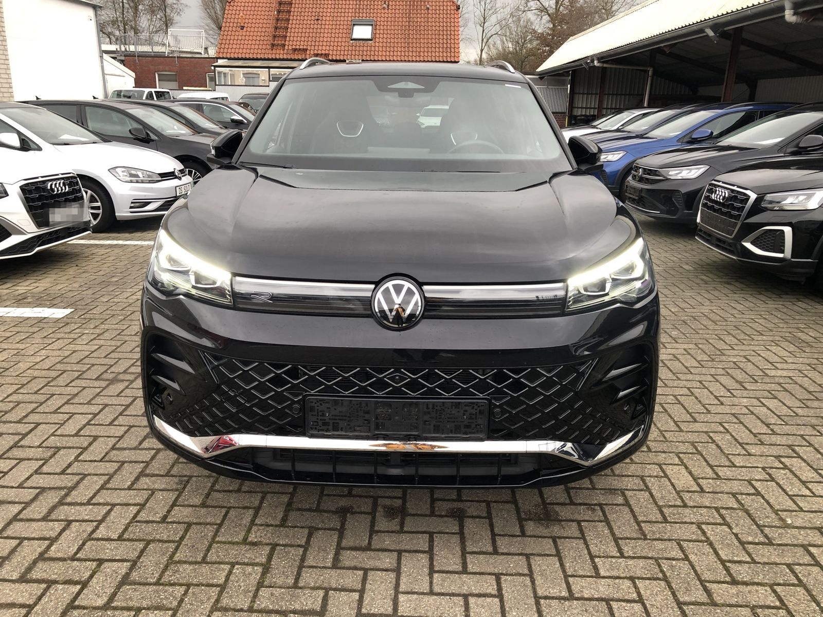 Volkswagen Tiguan 1.5 eTSI R-Line Pan MatrixIQ Drive Head  foto 5
