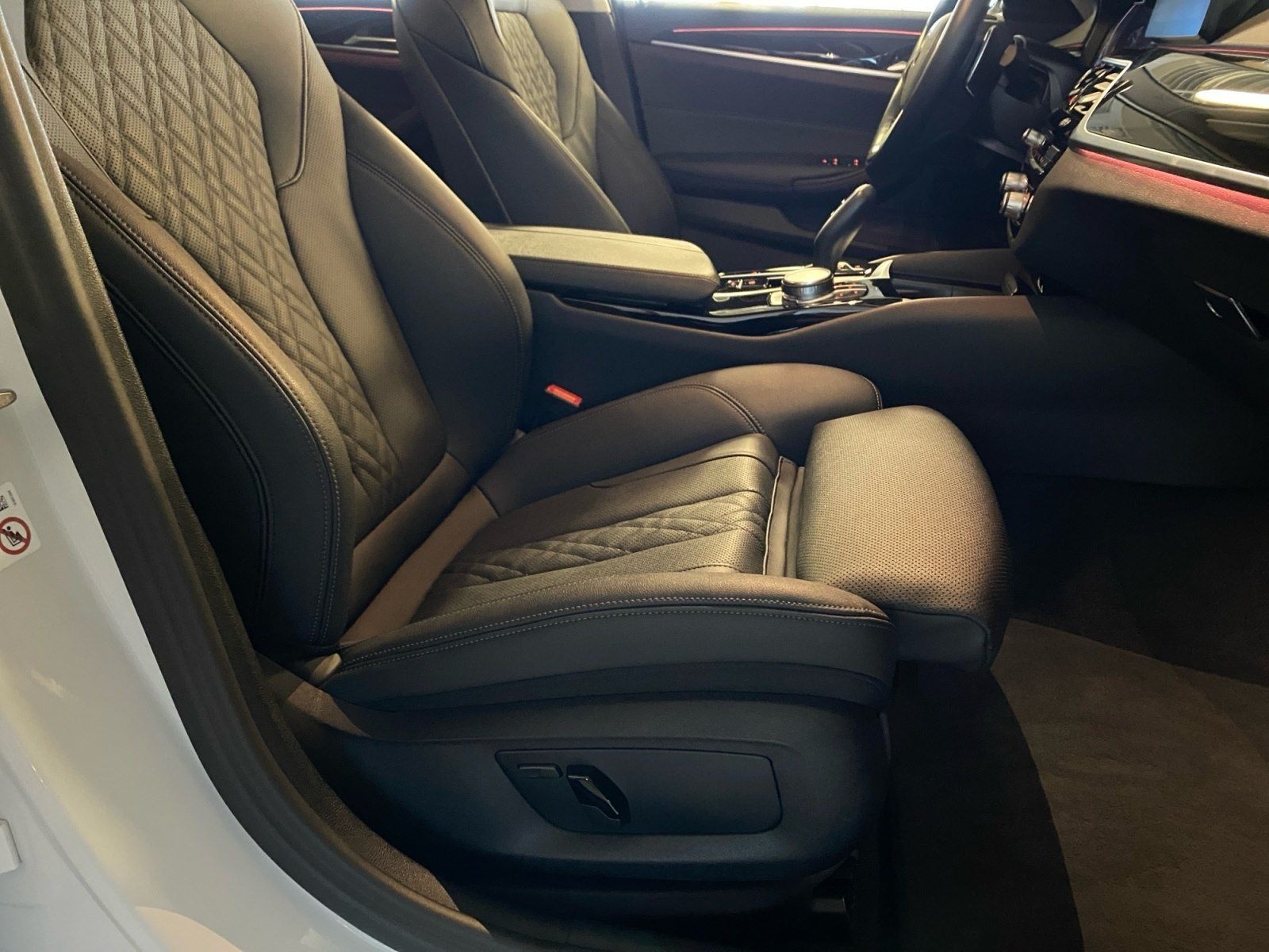 BMW 530d xDrive Touring Driv.Assist.Prof Head-Up foto 11