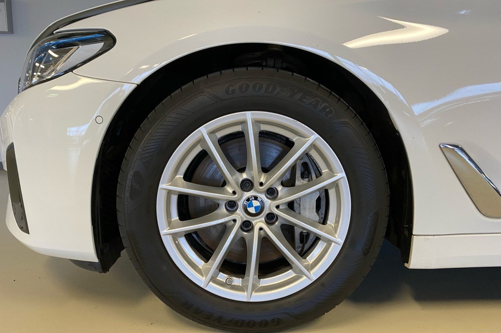 BMW 530d xDrive Touring Driv.Assist.Prof Head-Up foto 14