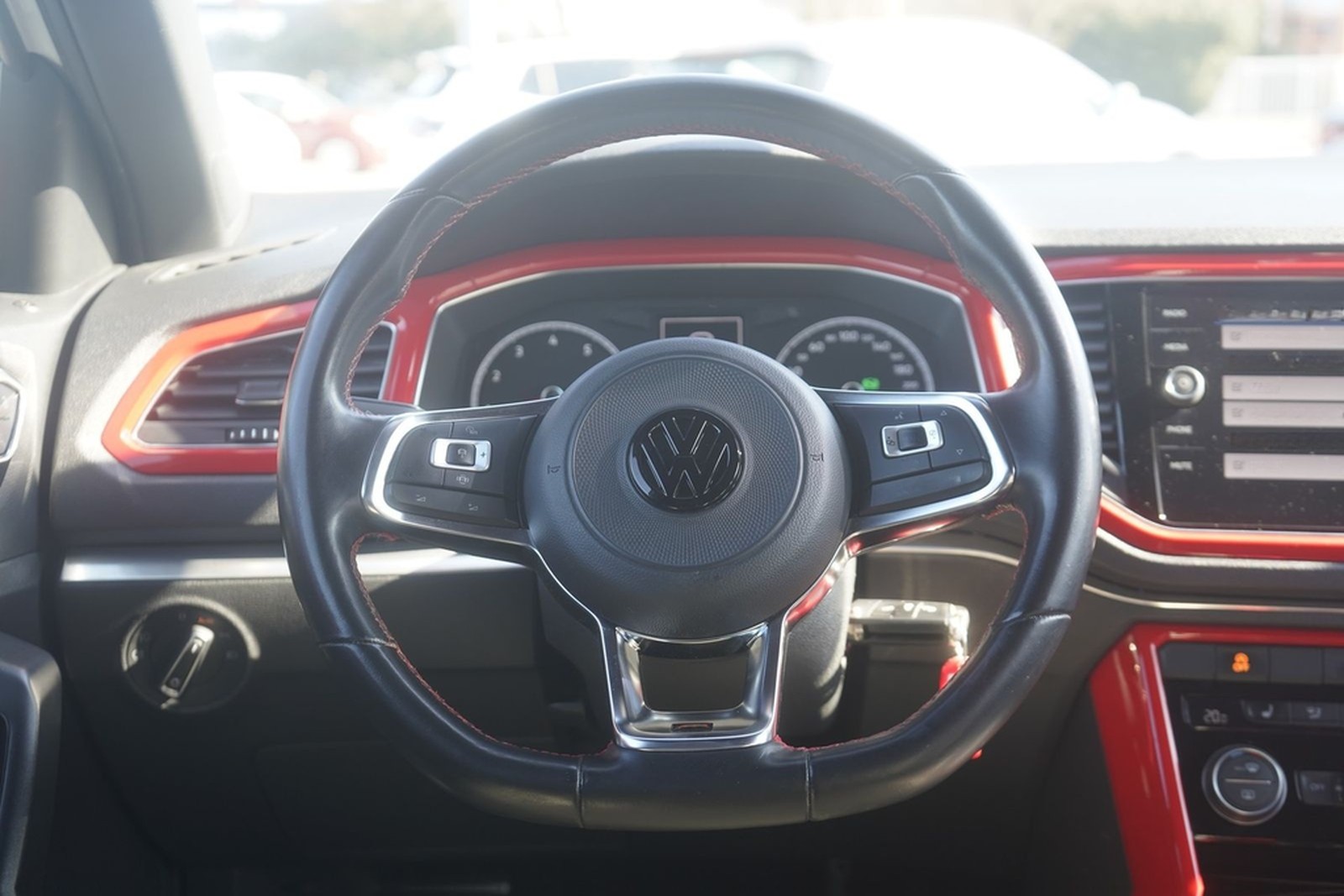 Volkswagen T-Roc R-Line 2.0 TSI DSG 4M LED SHZ AHK foto 19