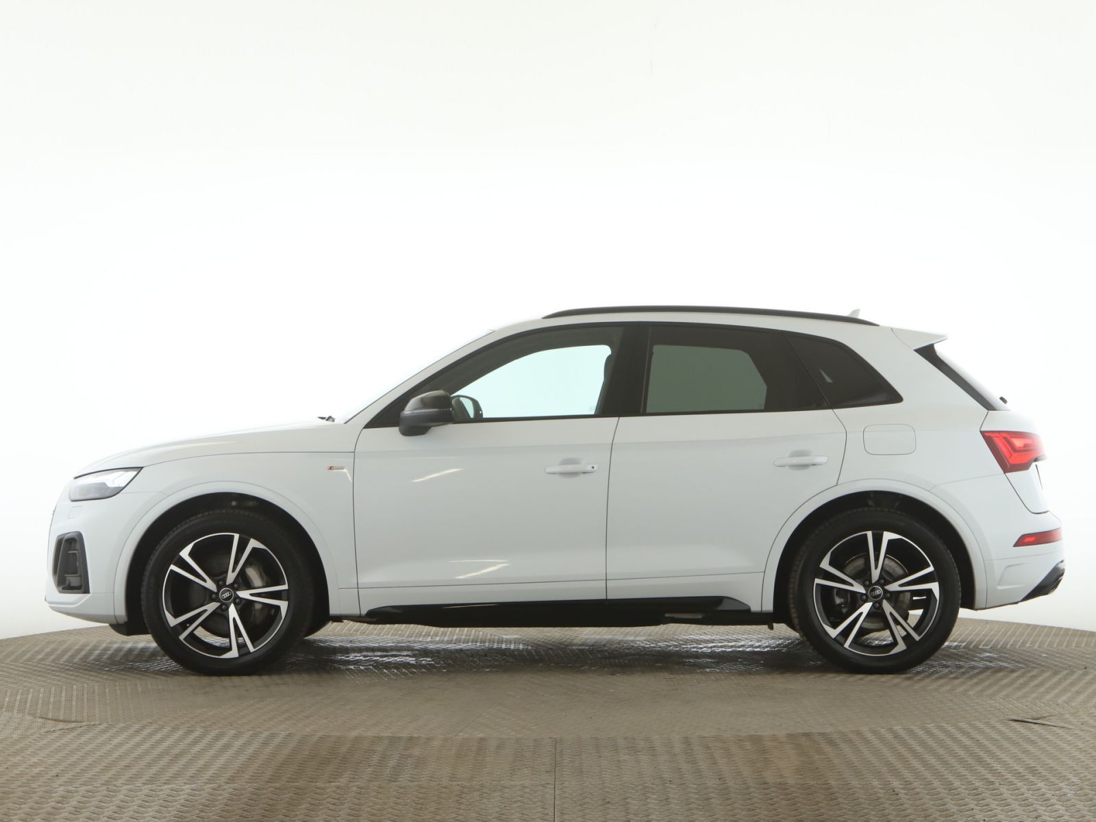 Audi Q5 55 TFSIe quattro S line Hybrid+Pano+LUFT+B&O+ foto 5