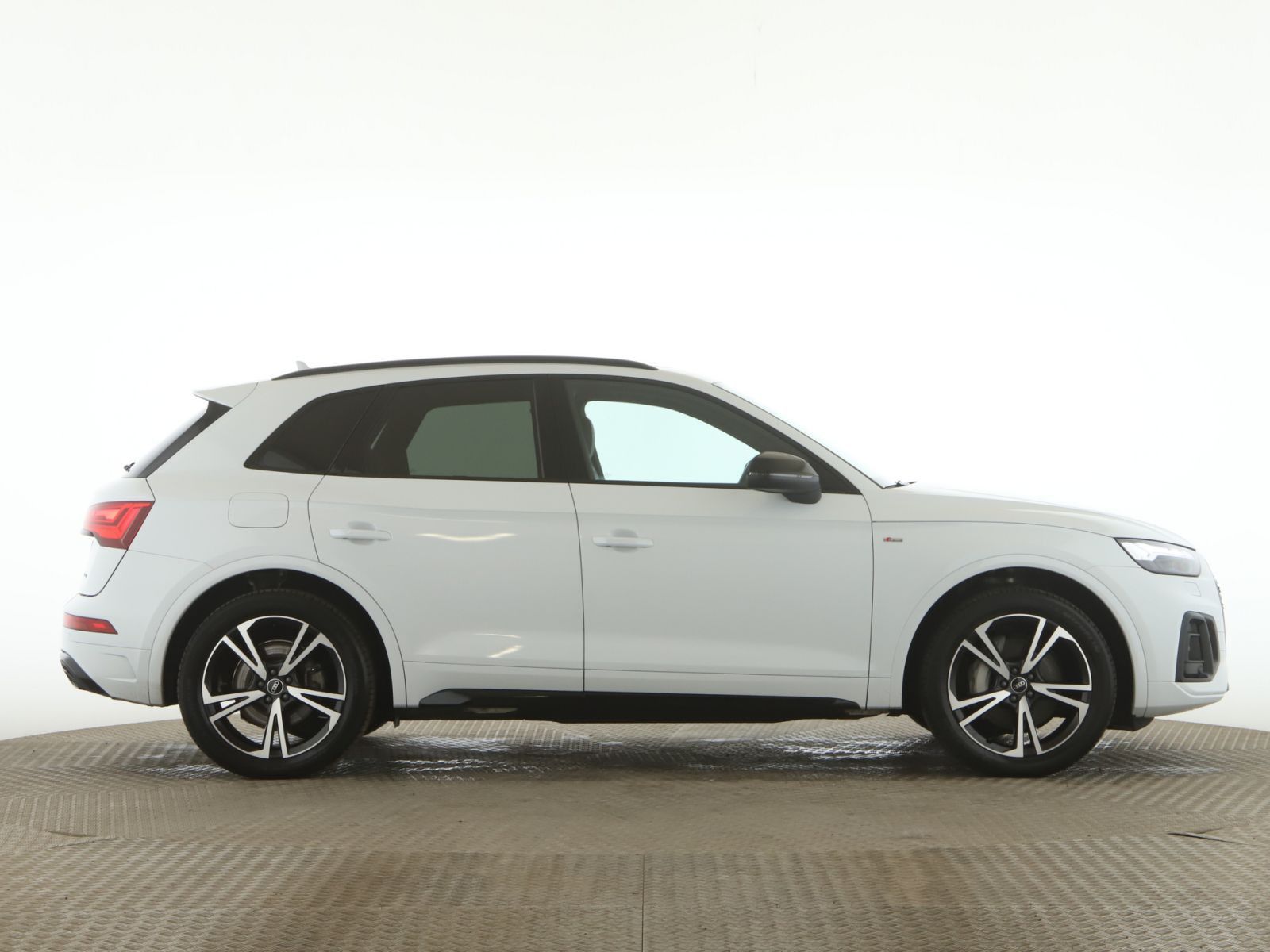Audi Q5 55 TFSIe quattro S line Hybrid+Pano+LUFT+B&O+ foto 9