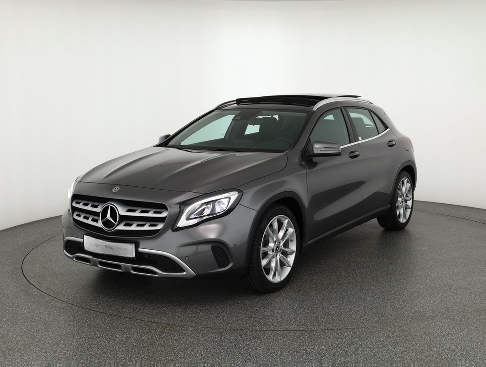 Mercedes-Benz GLA 250 Urban LED Navi Panorama Kamera Teilleder foto 2
