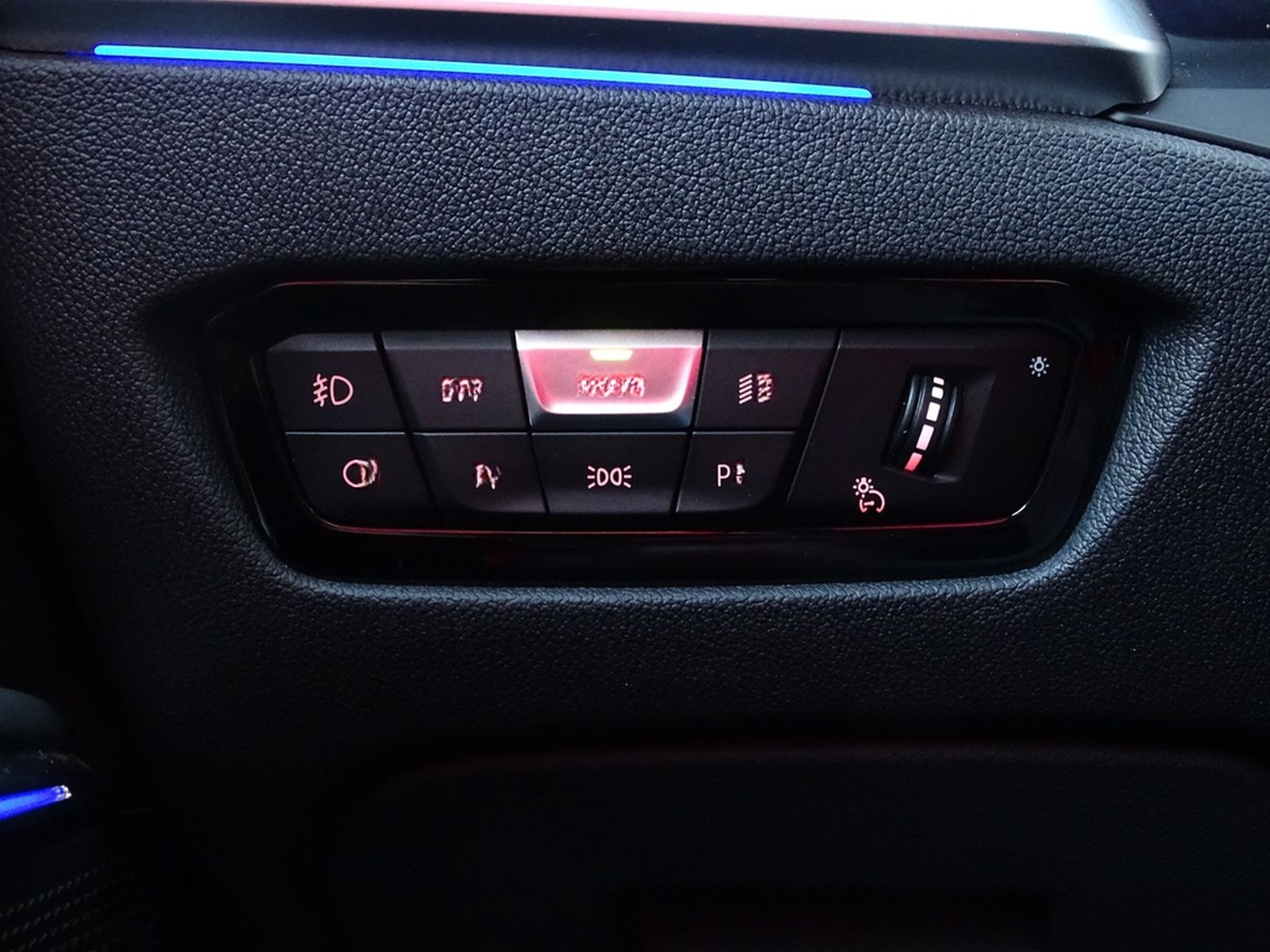 BMW 330i xDrive M Sport Aut. LED Navi AHK Kamera ACC foto 24