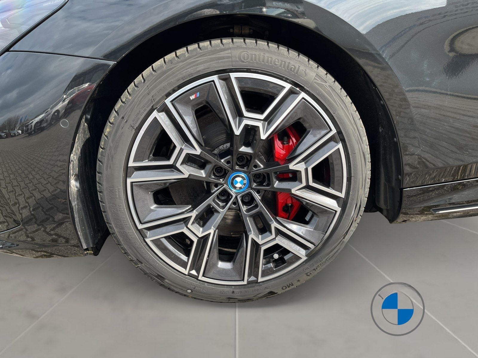 BMW i5 M60 xDrive Limousine M Sport 20" Pano H&K foto 8