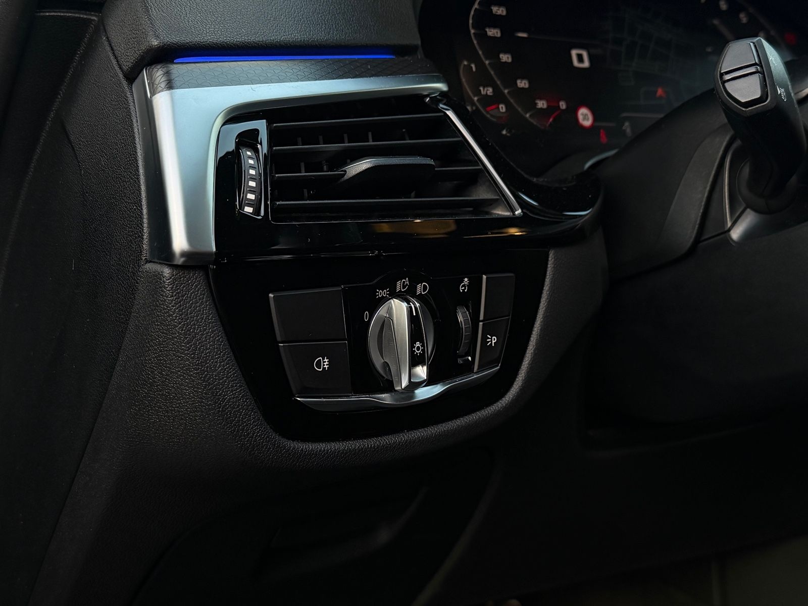 BMW 520 M Sport/HUD/Standheizug/HarmanKardon° foto 25