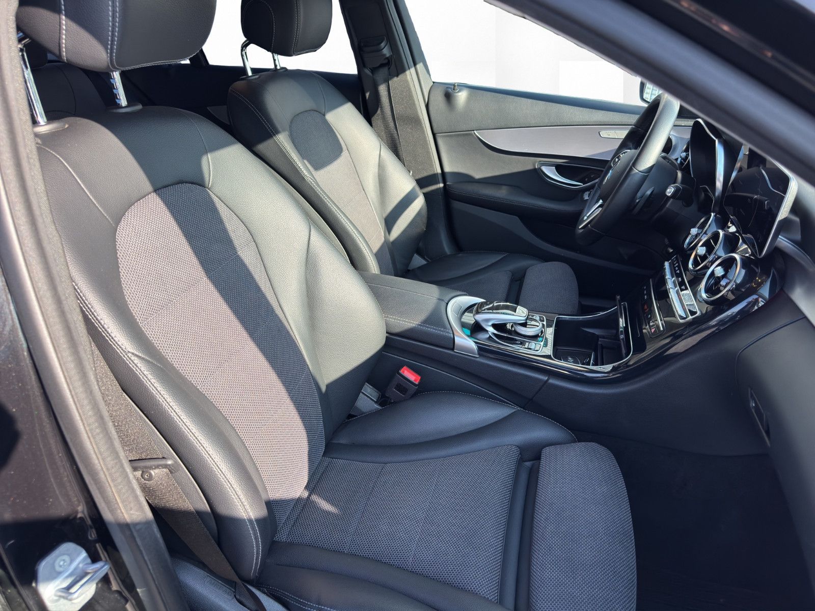 Mercedes-Benz C 200 T d Avantgarde *MOPF*AHK*LED*CAM* foto 19