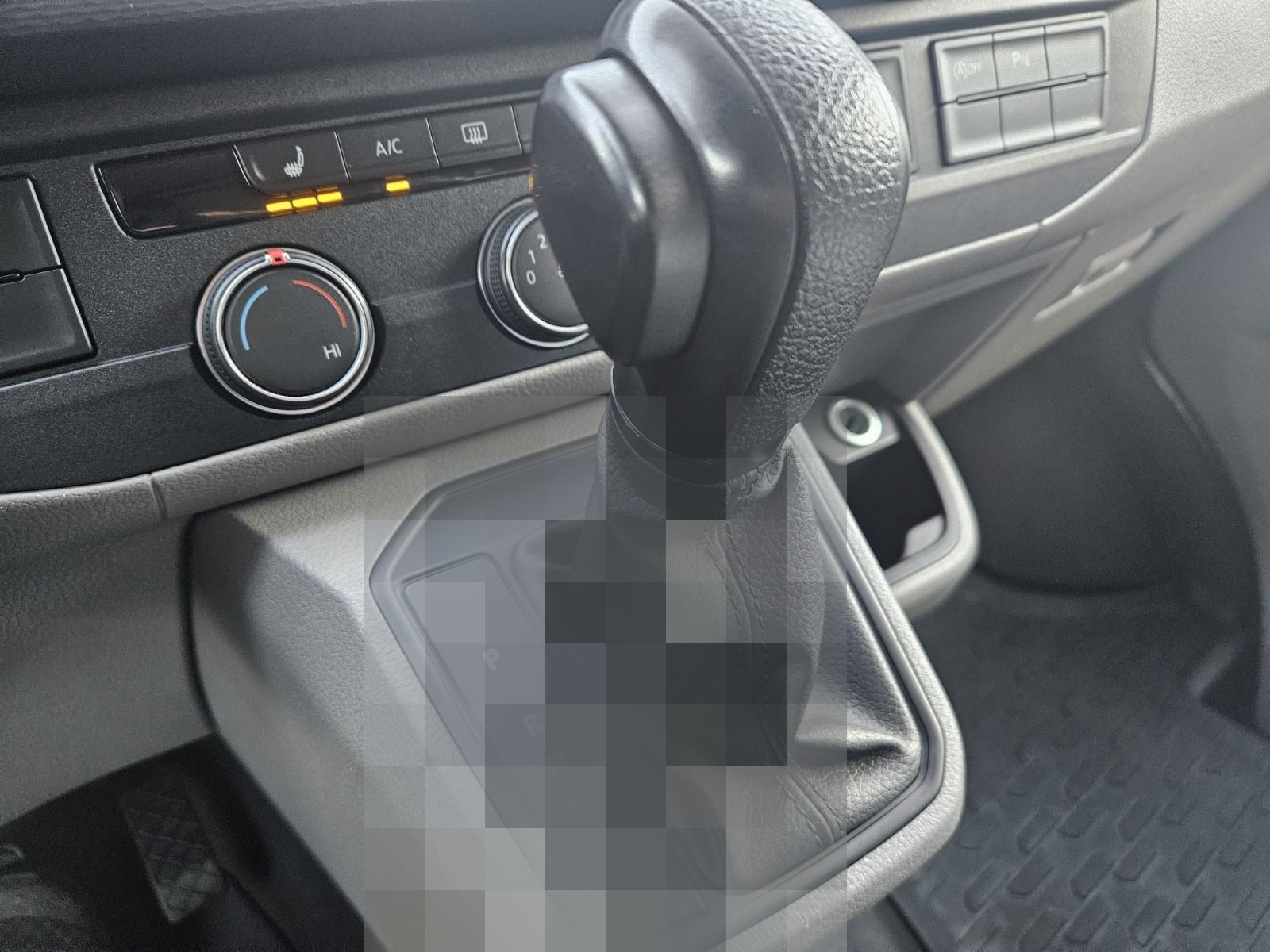 Volkswagen T6.1 Kasten 4Motion lang DSG Standh LED ACC AHK foto 11