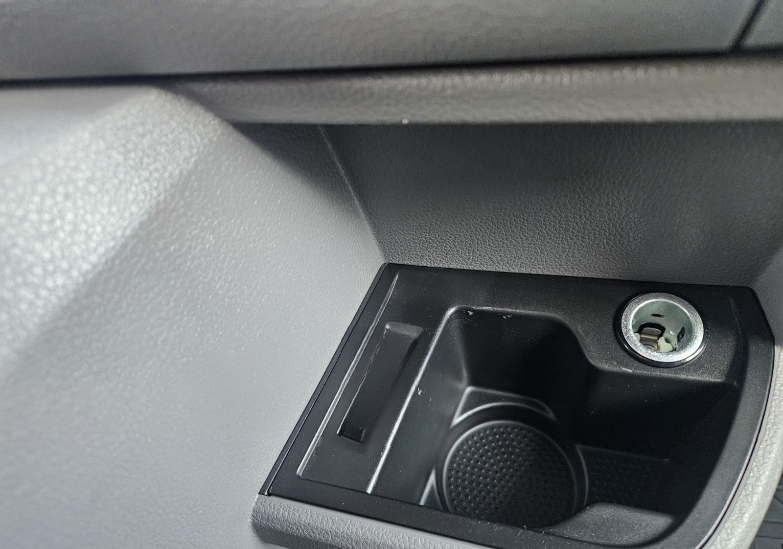 Volkswagen T6.1 Kasten 4Motion lang DSG Standh LED ACC AHK foto 10