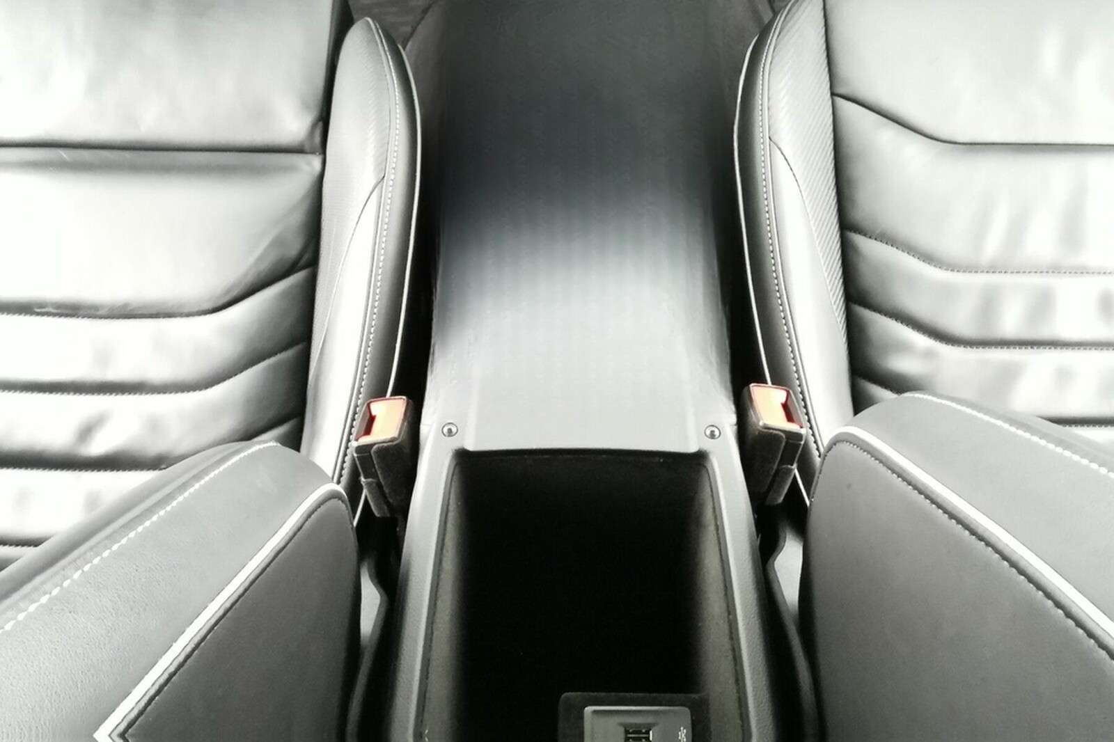 Volkswagen Arteon 2.0 TSI R-Line 4Motion OPF LED+NAVI+LEDER foto 17