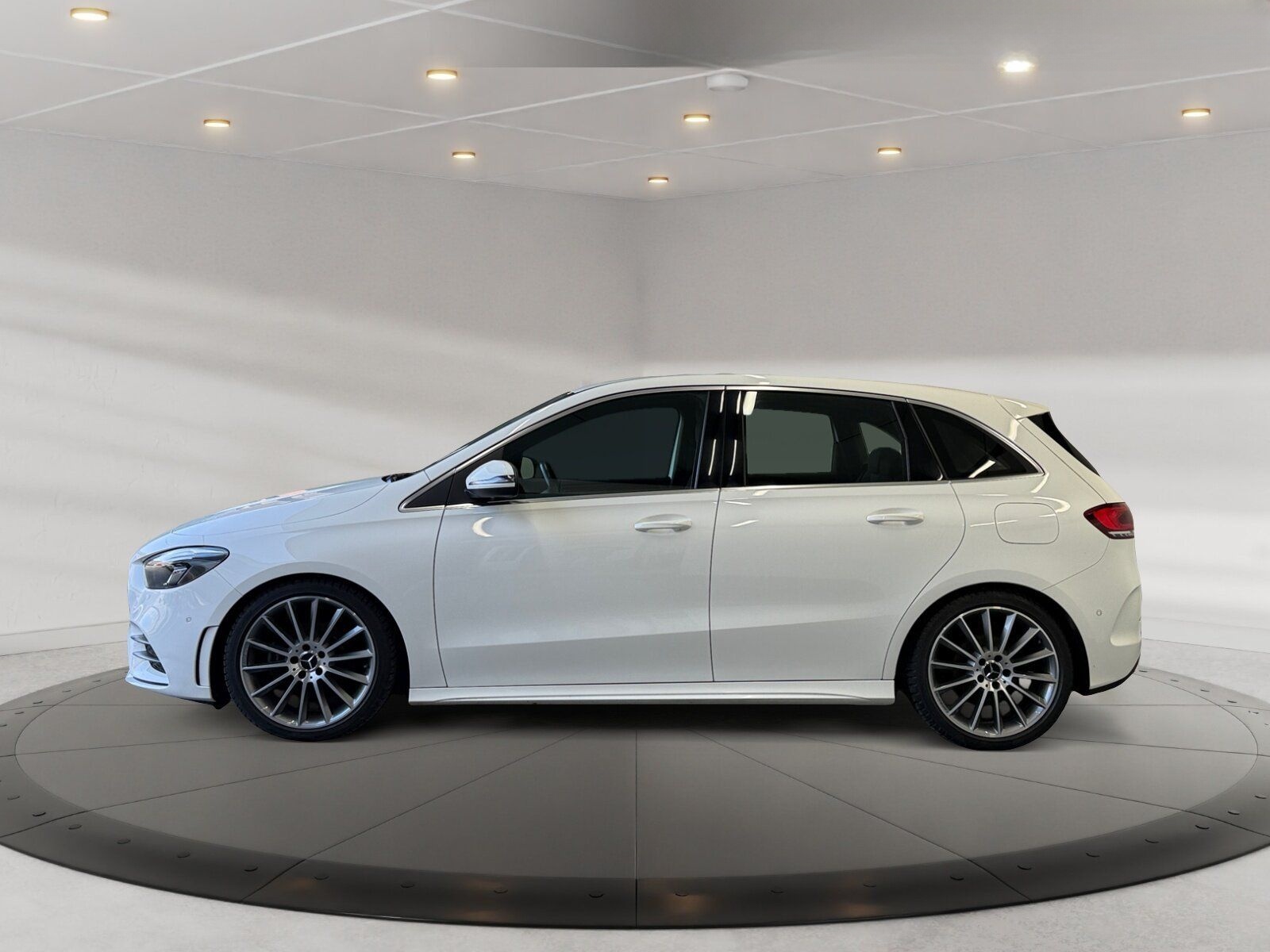 Mercedes-Benz B 180 AMG-Line LED Navi MBUX Sitzhzg. Tempomat ! foto 2