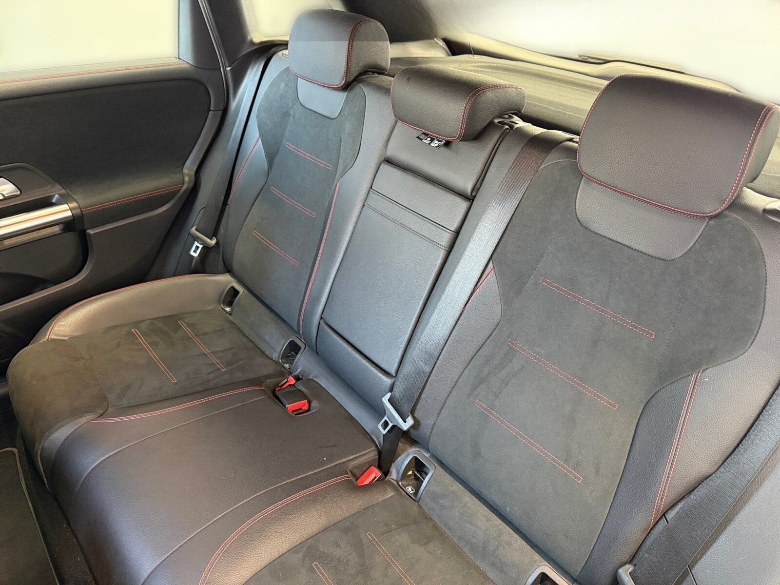 Mercedes-Benz B 180 AMG-Line LED Navi MBUX Sitzhzg. Tempomat ! foto 12
